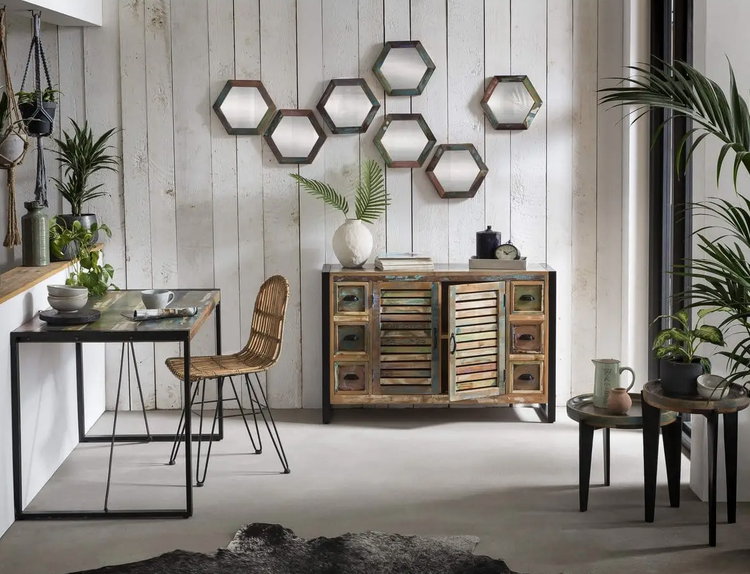 Sideboard aus buntem Altholz (Factory Design / Shabby Chic)