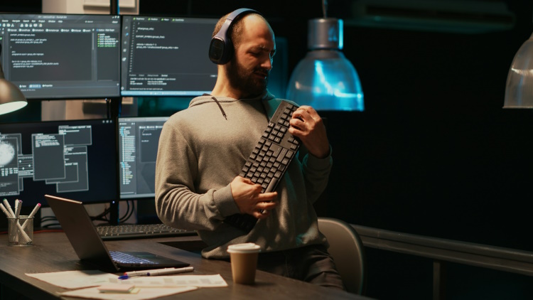 Artificial intelligence and digital security: How should creatives face the new challenges?
