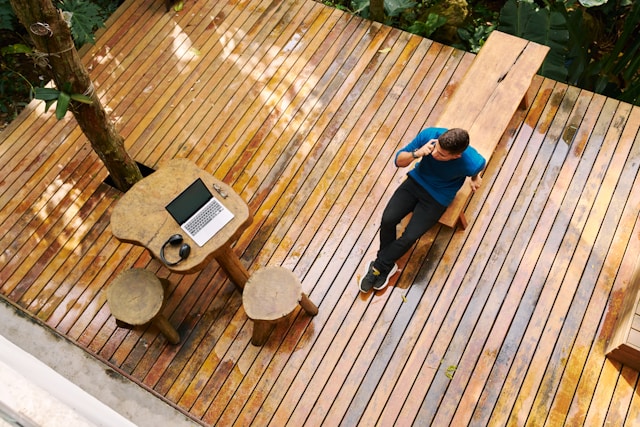 Outdoor Workspace als Trend beim Arbeiten von zuhause