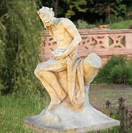 Sculpture mystique en plein air avec l&#39;esprit de l&#39;eau &quot;Nokkar&quot;