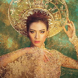 Photographie d&#39;art peint à la main &quot;The Saint Temple&quot; (2025) par Viet Ha Tran